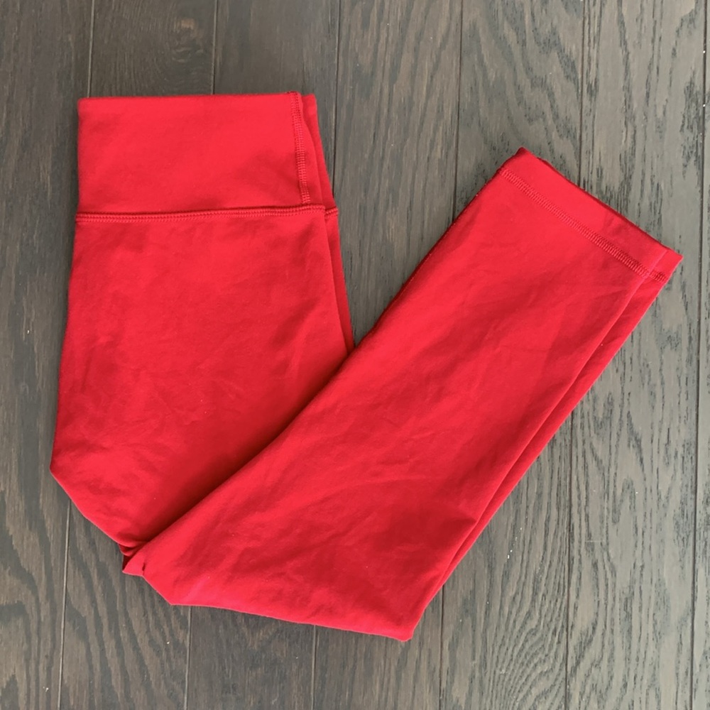 Lululemon Athletica Reversible Dark Red 21” Leggings